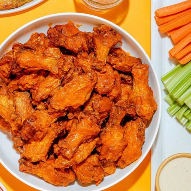 LA Vicky Wings.